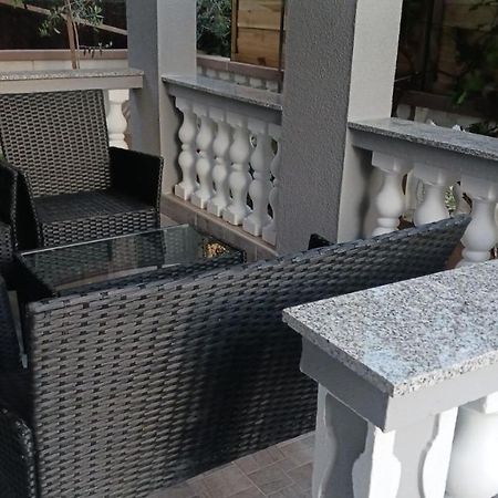 Apartmani Piskoric Vir Buitenkant foto