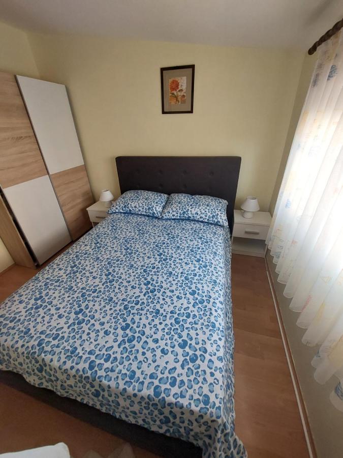 Apartmani Piskoric Vir Buitenkant foto