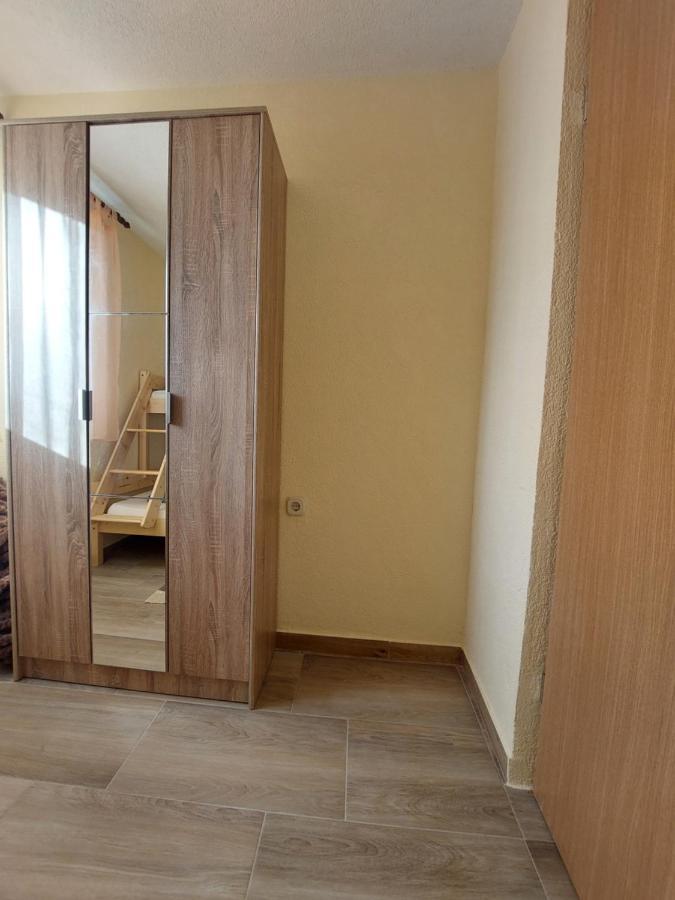 Apartmani Piskoric Vir Buitenkant foto