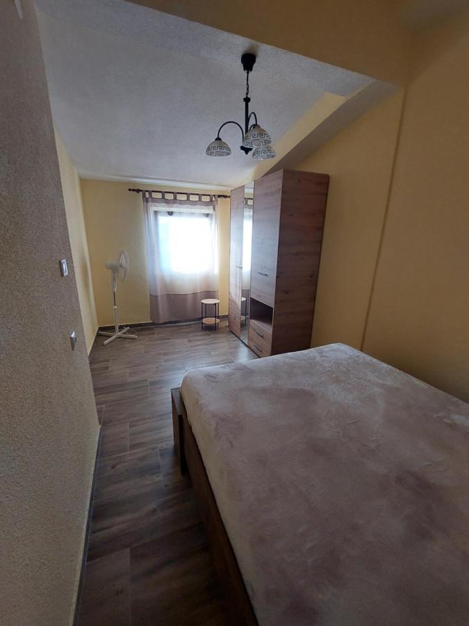 Apartmani Piskoric Vir Buitenkant foto