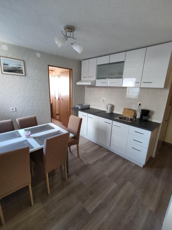 Apartmani Piskoric Vir Buitenkant foto